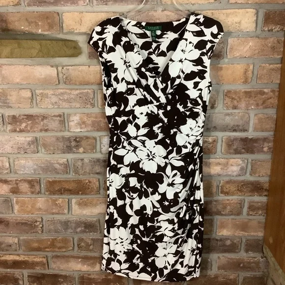 LAUREN RALPH LAUREN V-Neck Sleeveless Dark Brown/White Floral Dress - Picture 9 of 10